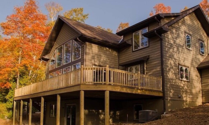 Fish Creek Ski Chalet | As seen in Door County Magazine! Private, Family Friendly, Sat TV, WiFi