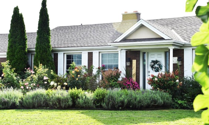 Niagara-on-the-Lake Bed & Breakfast | As You Like It Bed and Breakfast