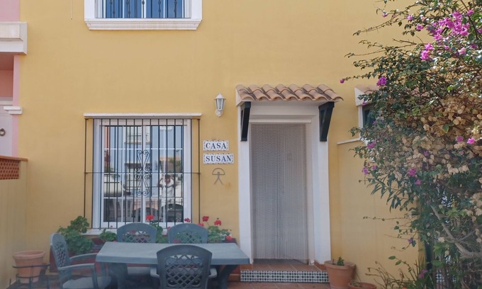 Pulpi House | As019 Captivating 3 bedroom House Casa Susan