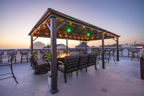Morro Bay Hotel | Ascot Suites Morro Bay
