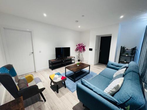 Central Aberdeen Apartment | Ash Residence - Lovely 2 spacious bedrooms city centre flat with private parking