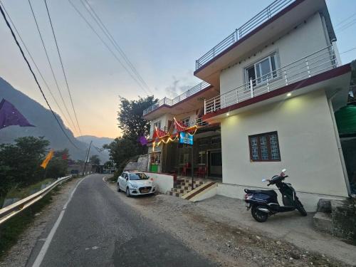 Kharsali Bed & Breakfast | Ashiyana home stay
