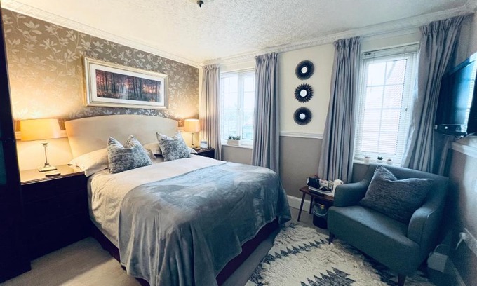 Carlisle House | Ashleigh House