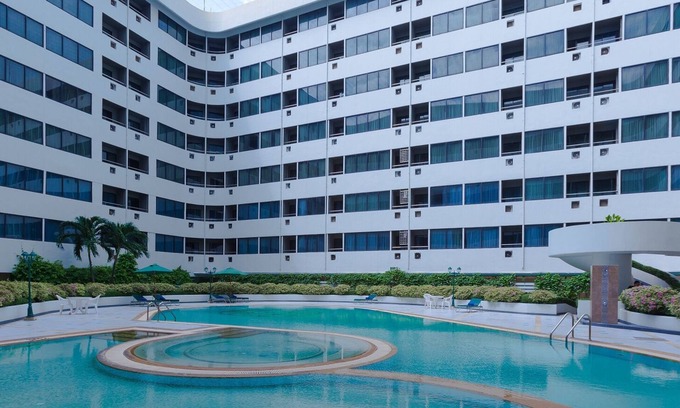 Khu Khot Hotel | Asia Airport Hotel