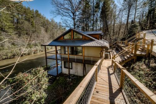 Blue Ridge House | Aska Base Camp