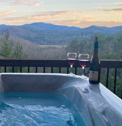Ridges Over the Lake House | Aska Highlands Lodge - Cuddleup