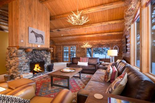 Moose Wilson Road House | Aspen's Lodge