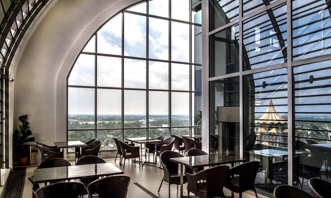 Kampung Surabaya Hotel | Astana Wing - Riverside Majestic Hotel