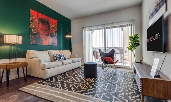 McNeil Apartment | Astonishing CozySuites on I-35 with pool and parking 07