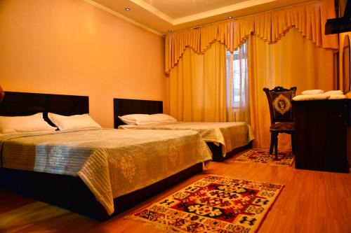 Osh Bed & Breakfast | Astoria B&B