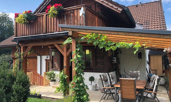 Bad Goisern Apartment | Komfortable Ferienwohnung mit Charme. Optimal für Familien, Paare und Freunde