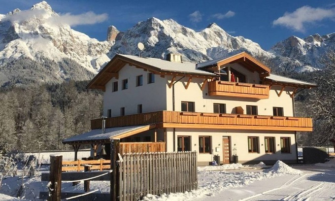 Saalfelden am Steinernen Meer House | Guesthouse Osterthor - NATRUN
