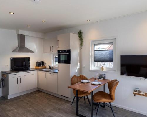 Zoutelande Ski Chalet | At Sea Zoutelande - Nieuwstraat 15a
