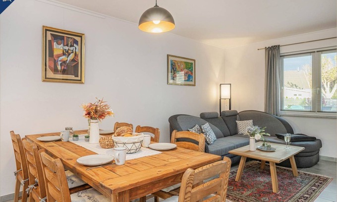 Zirchow Apartment | At the old manor house - vacation apartment with terrace, ideal for families and pets