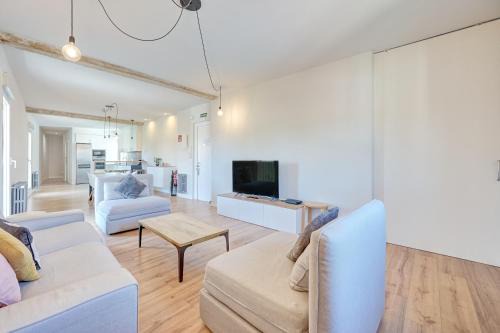Old Town Apartment | Atalaya sobre el Casco Antiguo by clabao