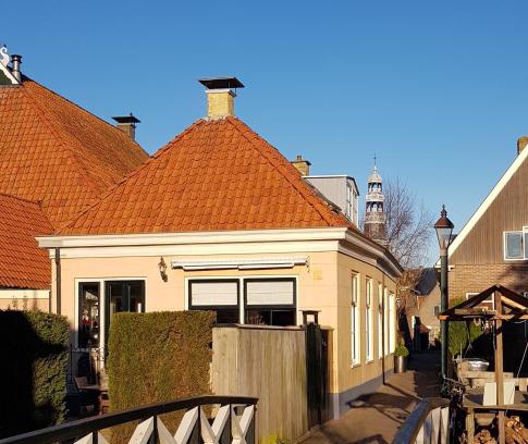 Hindeloopen Bed & Breakfast | Atelier B&B 'Sinnestriel'
