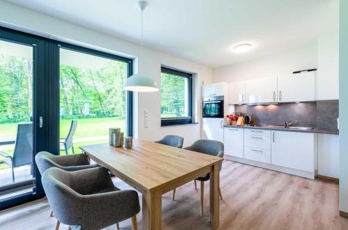Krakow am See Apartment | Atempause - Stilvolles Apartment mit Terrasse & Wellness am Krakower See