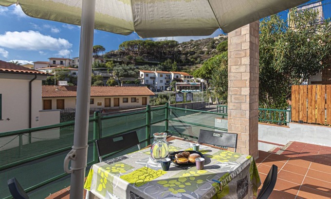 Seccheto Apartment | Atena holiday apartment in Seccheto few steps away from the beach