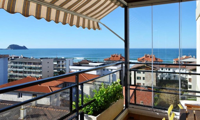 Zarautz Apartment | ATeRIAN ONDAR GAIN
