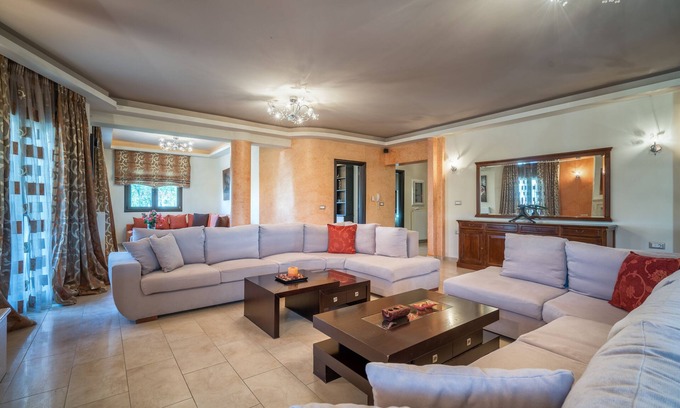 Tsilivi Apartment | Athena's 7-Bedroom Holiday Home in Tsilivi