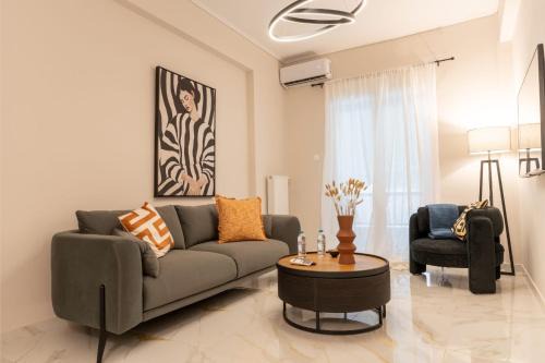 Petralona Apartment | Athenian Secret Key Residence