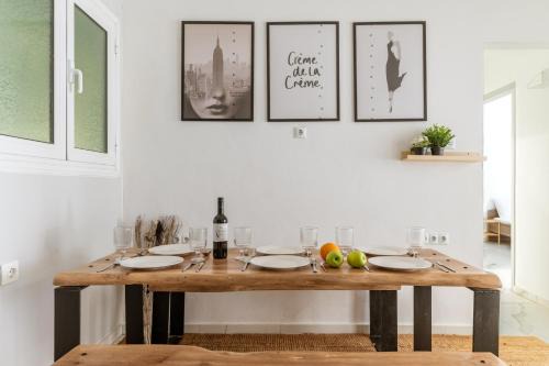 Omonia Apartment | Athens Central Stay, 3BD Apartment, 3min Metro