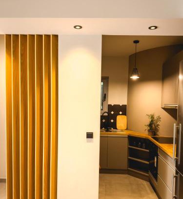 Exarhia Apartment | Athens Luxury Suite II