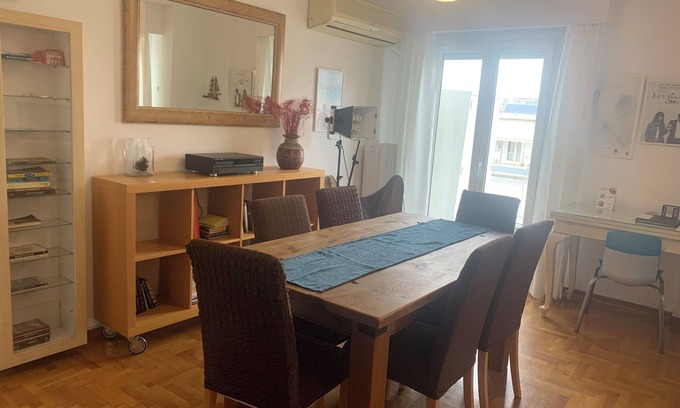 Palaio Faliro Apartment | Athens Stylish apt next to the beach and port