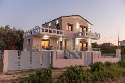 Spata-Artemida Apartment | Athens Villa Artemis pool Sea Airport