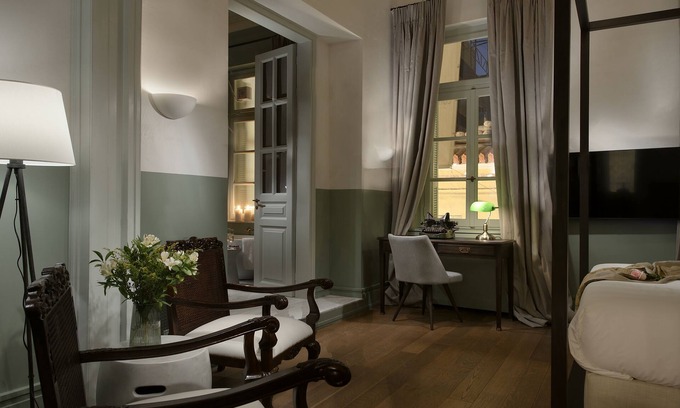 Monastiraki Apartment | ATHINAIDOS QUARTERS BY K&K