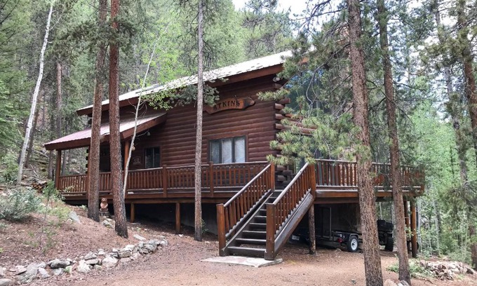 Almont House | Atkins Cabin