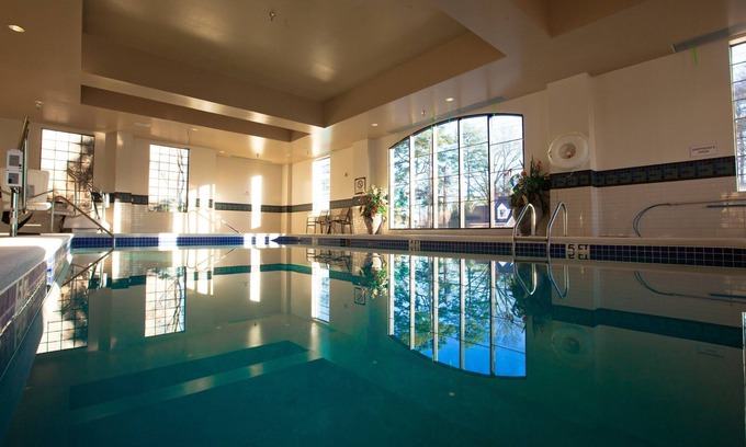 Buckhead Village Condo | Atlanta Suite with Free Shuttle| Pool Access