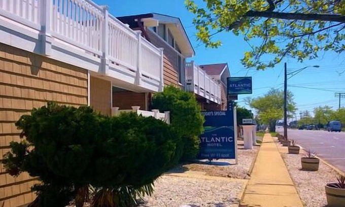 Point Pleasant Beach Hotel | Atlantic Motel