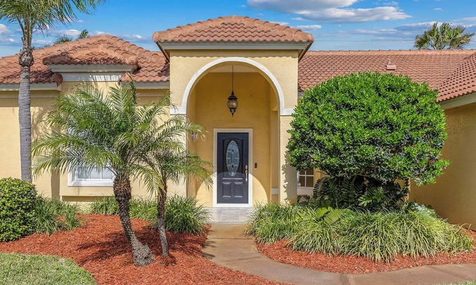 Indialantic Cottage | Atlantic Ocean Beach Harmony