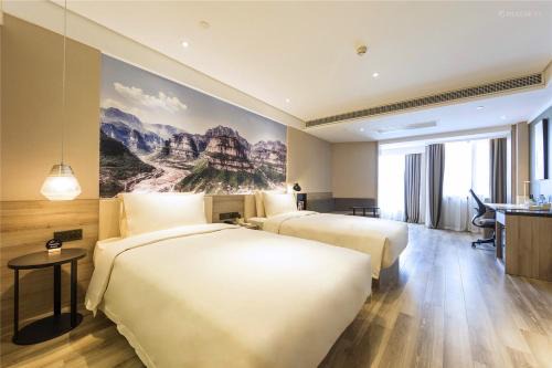 Huayuan Road Area Hotel | Atour Hotel Zhengzhou CBD Zhongzhou Avenue