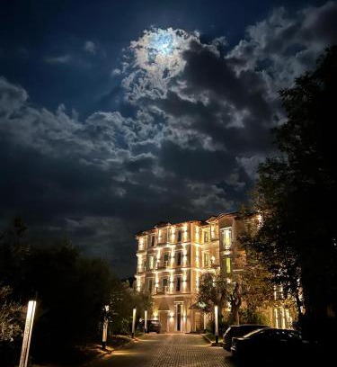 Petrele Hotel | Atrium Hotel