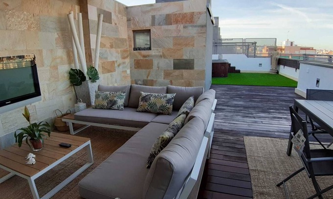 Elche Apartment | ATTIC WITH CHARM CORTE INGLÉS ELCHE