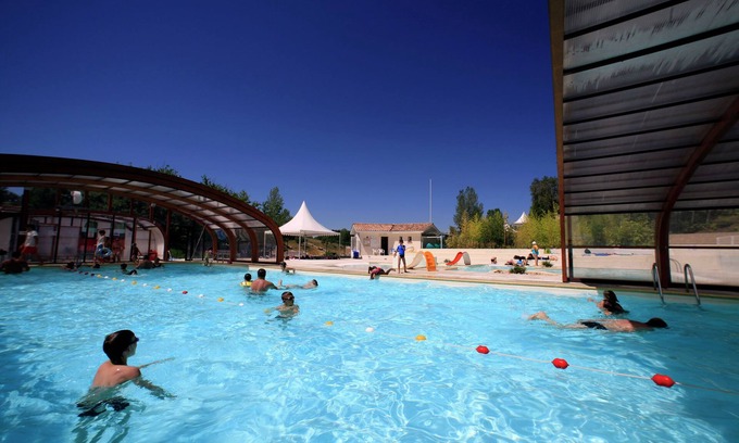 Monclar-de-Quercy Ski Chalet | Attractive Chalet on a hill in Monclar-de-Quercy