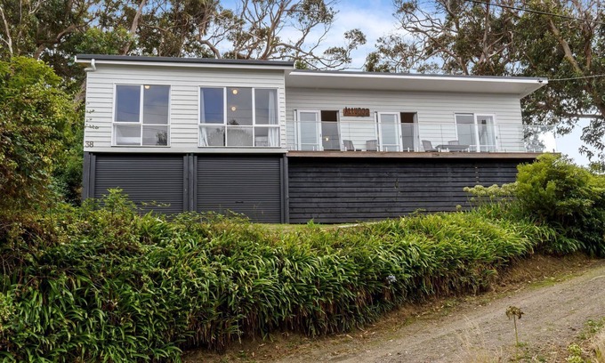 Wye River House | Attunga - Relaxed family beach home among the gum trees
