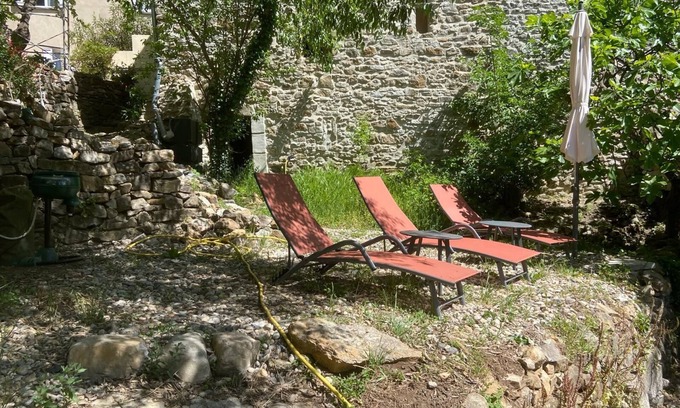 Molieres-sur-Ceze Cottage | Atypical Cottage: Stone House Hosting an Art Gallery Cottage, Large Terrace