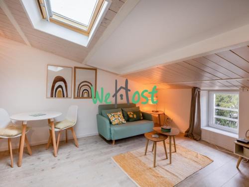 La Rochelle City Centre Apartment | Atypical studio central