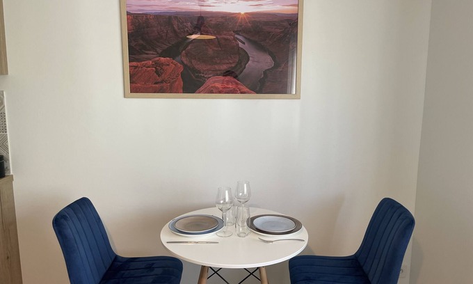 Gap Apartment | Au Calme et Proche Centre-ville, Studio Rénové Avec Équipements Neufs et Parking