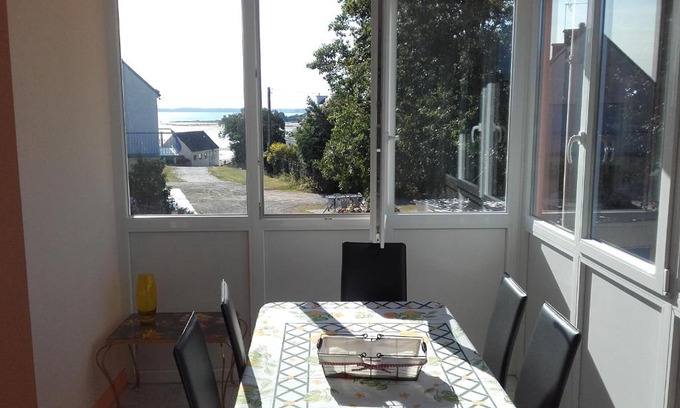 Sarzeau Apartment | Au calme, les pieds dans l'eau, 106 Route de la Pointe de Ruault 56370 SARZEAU
