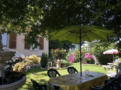 Azay-sur-Thouet Bed & Breakfast | Au Jardin Fleuri