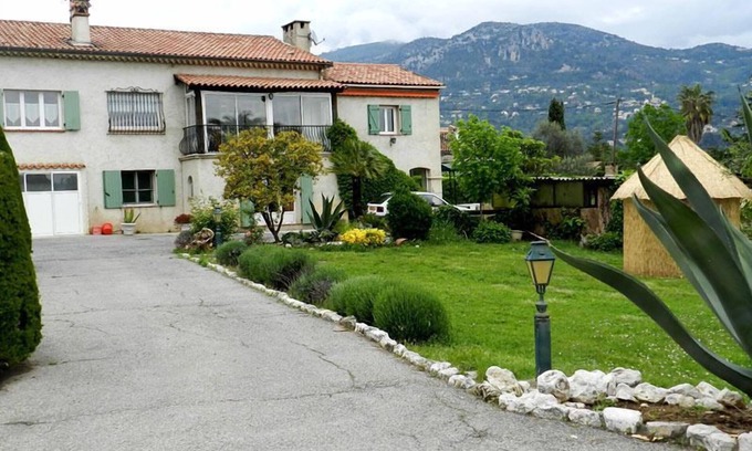 Carros House | Au Plan de Carros - Carros