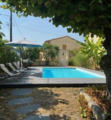Grezillac House | Au puits ancien