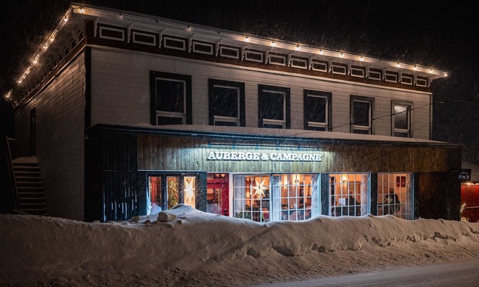 Saint Ferreol les Neiges Bed & Breakfast | Auberge et Campagne