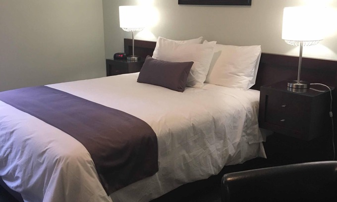 Chicoutimi House | Auberge Centre-Ville