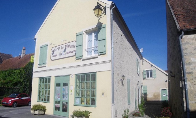 Baulne-en-Brie Hotel | Auberge De L'Omois
