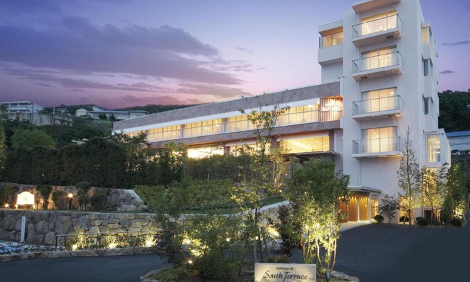 Tsubaki Onsen Hotel | Auberge de South Terrace